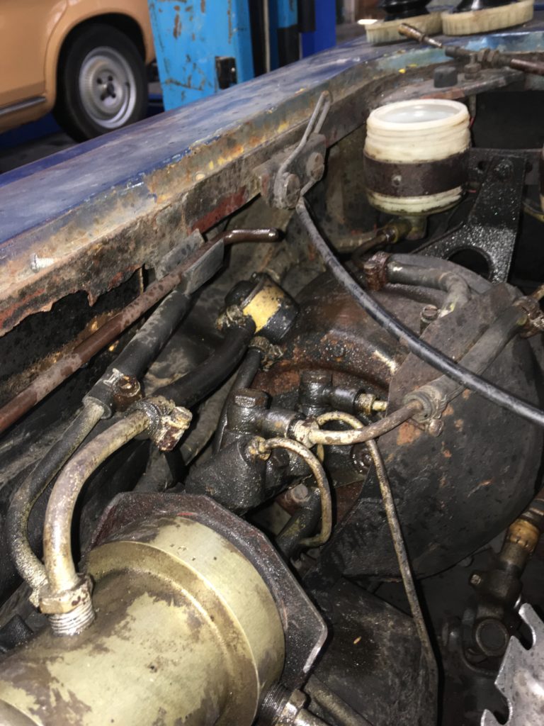 Jensen FF Maxaret servo and master cylinder